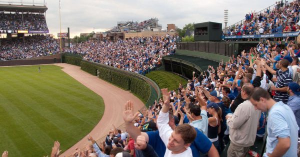 WrigleyFieldCubs_1